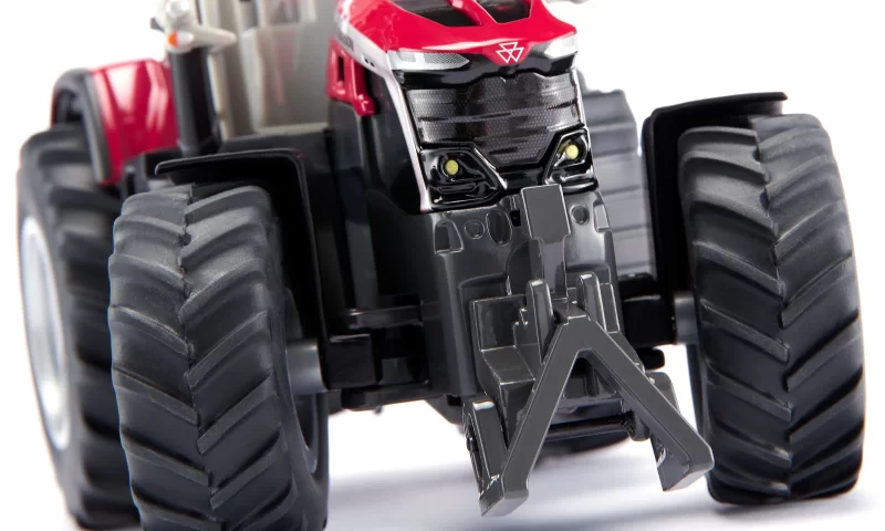 SIKU Massey Ferguson 9S with Bluetooth App control 1:32 SCALE - Image 5