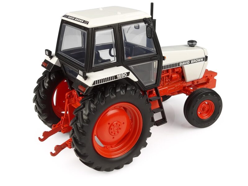 UNIVERSAL HOBBIES DAVID BROWN 1690 2WD TRACTOR 1:32 SCALE - Image 2