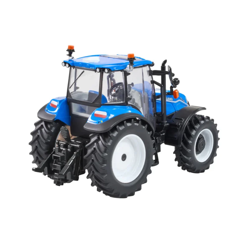 Britains  New Holland T5.120 Tractor 1:32 - Image 2