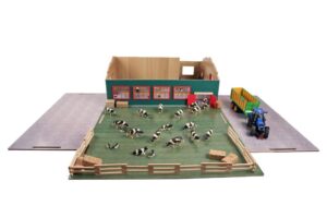 KIDS GLOBE SHED WITH STORAGE AND PASTURE 1:32 SCALE