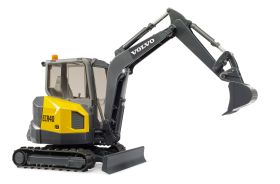 Bruder Volvo Compact Excavator - Image 6