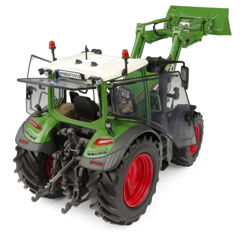 UNIVERSAL HOBBIES FENDT 516 VARIO TRACTOR WITH FRONT LOADER 1:32 SCALE - Image 6