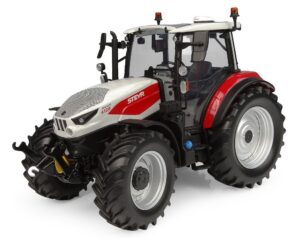 UNIVERSAL HOBBIES STEYR 4120 PLUS TRACTOR 1:32 SCALE