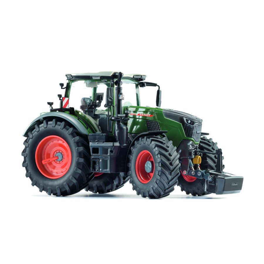 WIKING FENDT VARIO 832 4WD TRACTOR 1:32 SCALE