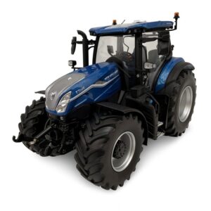 UNIVERSAL HOBBIES NEW HOLLAND T7.225 BLUE POWER 2026 EDITION 1:32 SCALE