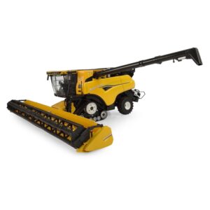 UNIVERSAL HOBBIES NEW HOLLAND CR10.90 COMBINE (2023) 1:32 SCALE