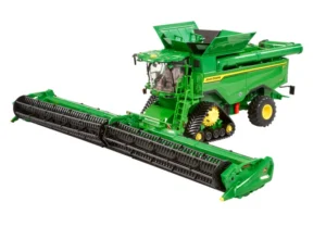 Britains prestige John Deere S7 900 Tracked Combine Harvester